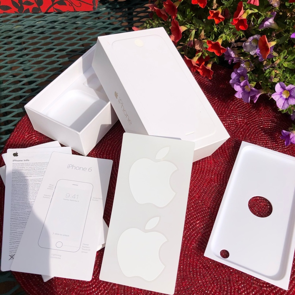 IPhone 6 Box - Picture 2 of 5